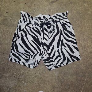 Gymboree Zebra Shorts - Size 6